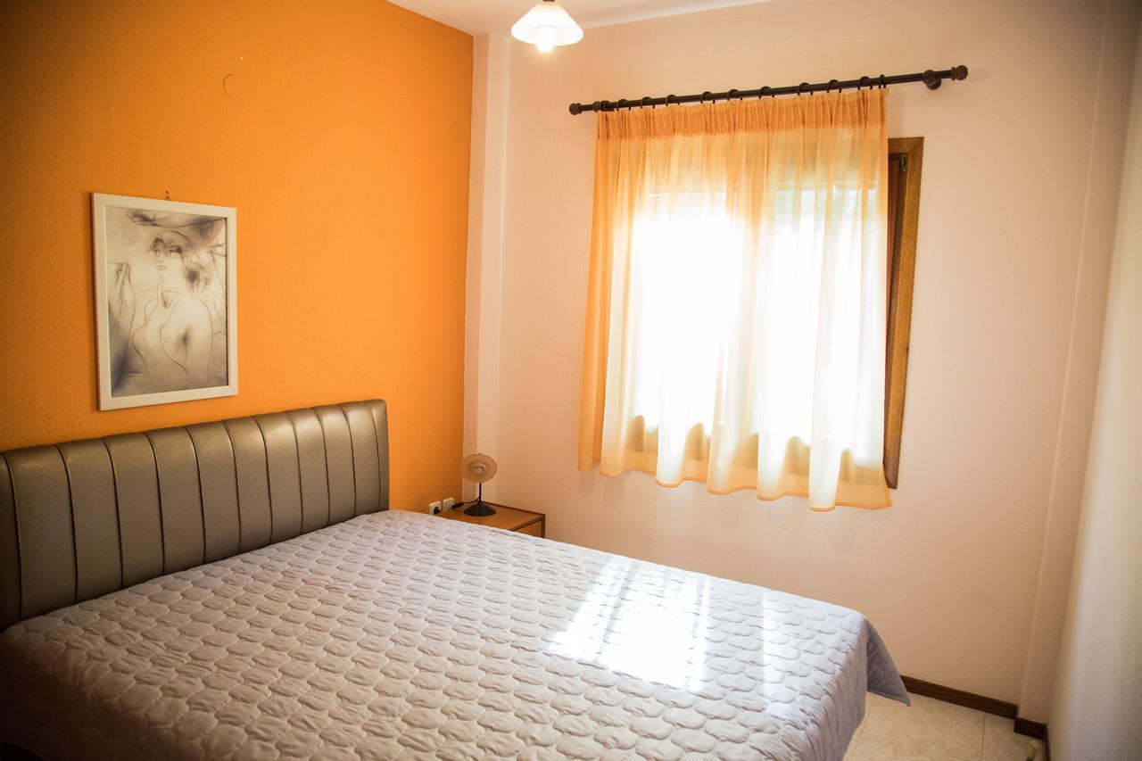 Elena Apartments & Studios ブアブロウ エクステリア 写真